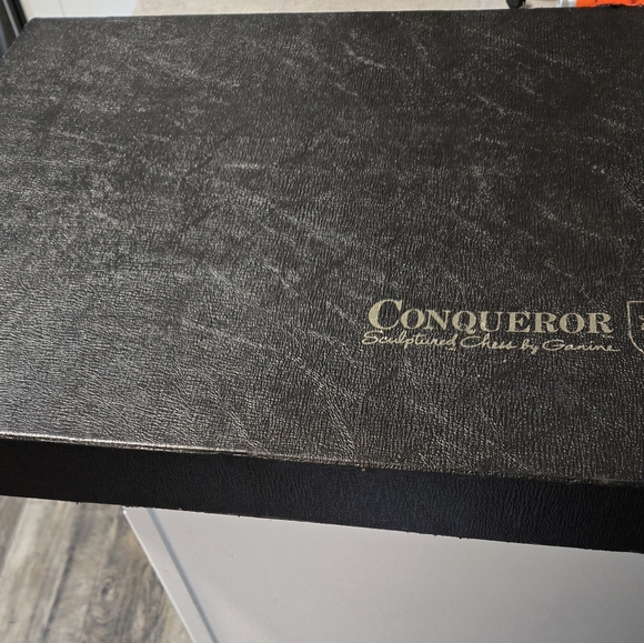 Chess Set - Picture 2 of 3